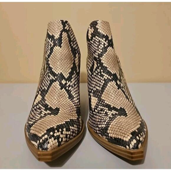 Steve Madden Women's Leather Snake Print Block Heel Ankle Bootie Size 6.5 - Picture 2 of 11